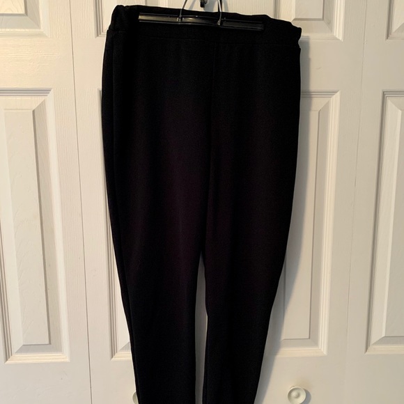 Boohoo black cropped pants (sz 14) - Picture 2 of 7